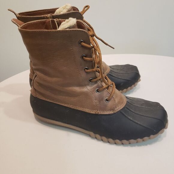 Yuu Duck Boots Size 9M - Picture 4 of 9